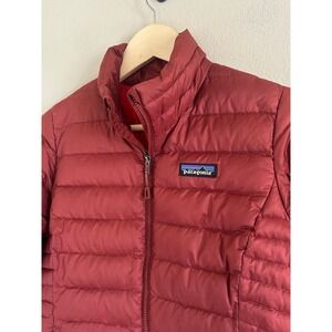 Patagonia Puff Jacket Maroon  WMNS Size XS